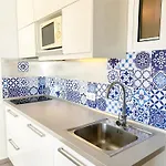 דירה Elegant 1bdr Bright Flat With Pool *