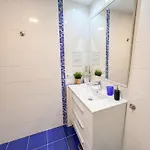 Elegant 1bdr Bright Flat With Pool דירה