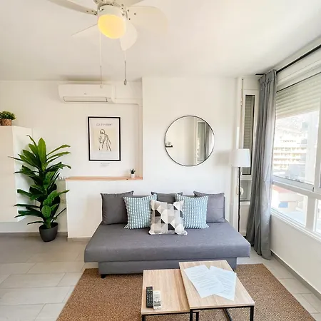 Apartment Elegant 1bdr Bright Flat With Pool Torremolinos